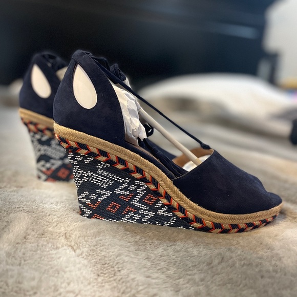 Cabi Isla Wedge 10 - Picture 3 of 6